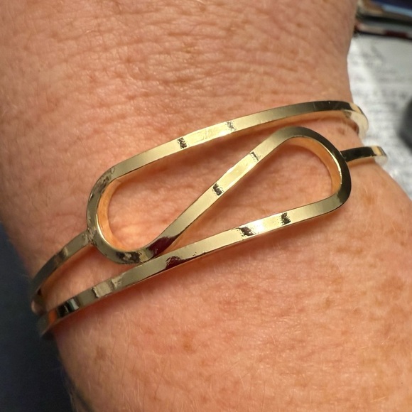 Pretty Bird Jewelry Jewelry - Adjustable Cuff Bracelet